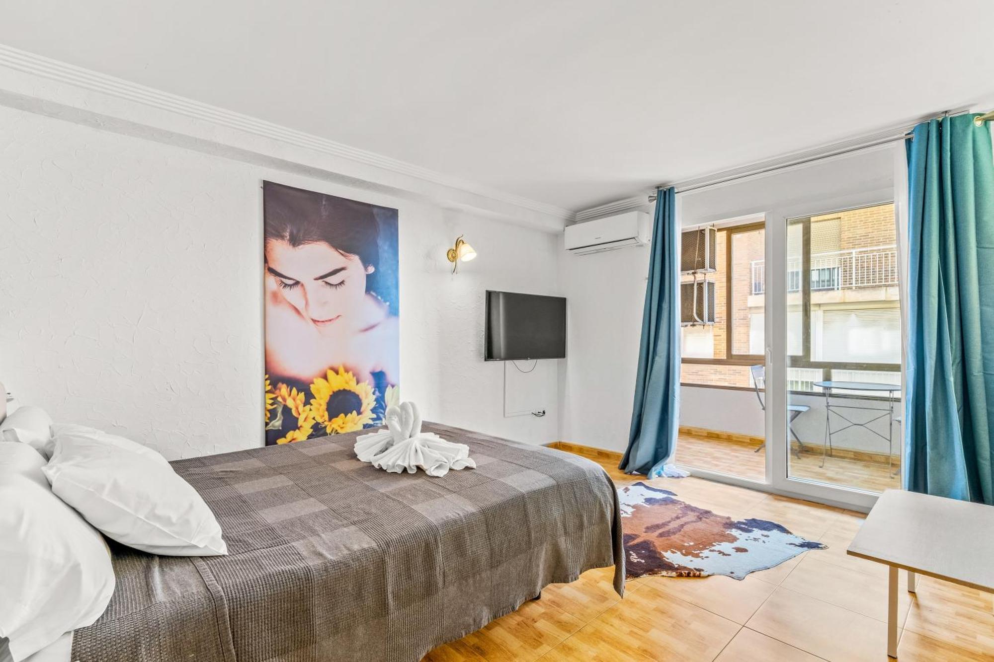 Unique Apartahotel 3-3 Торевьиа Экстерьер фото