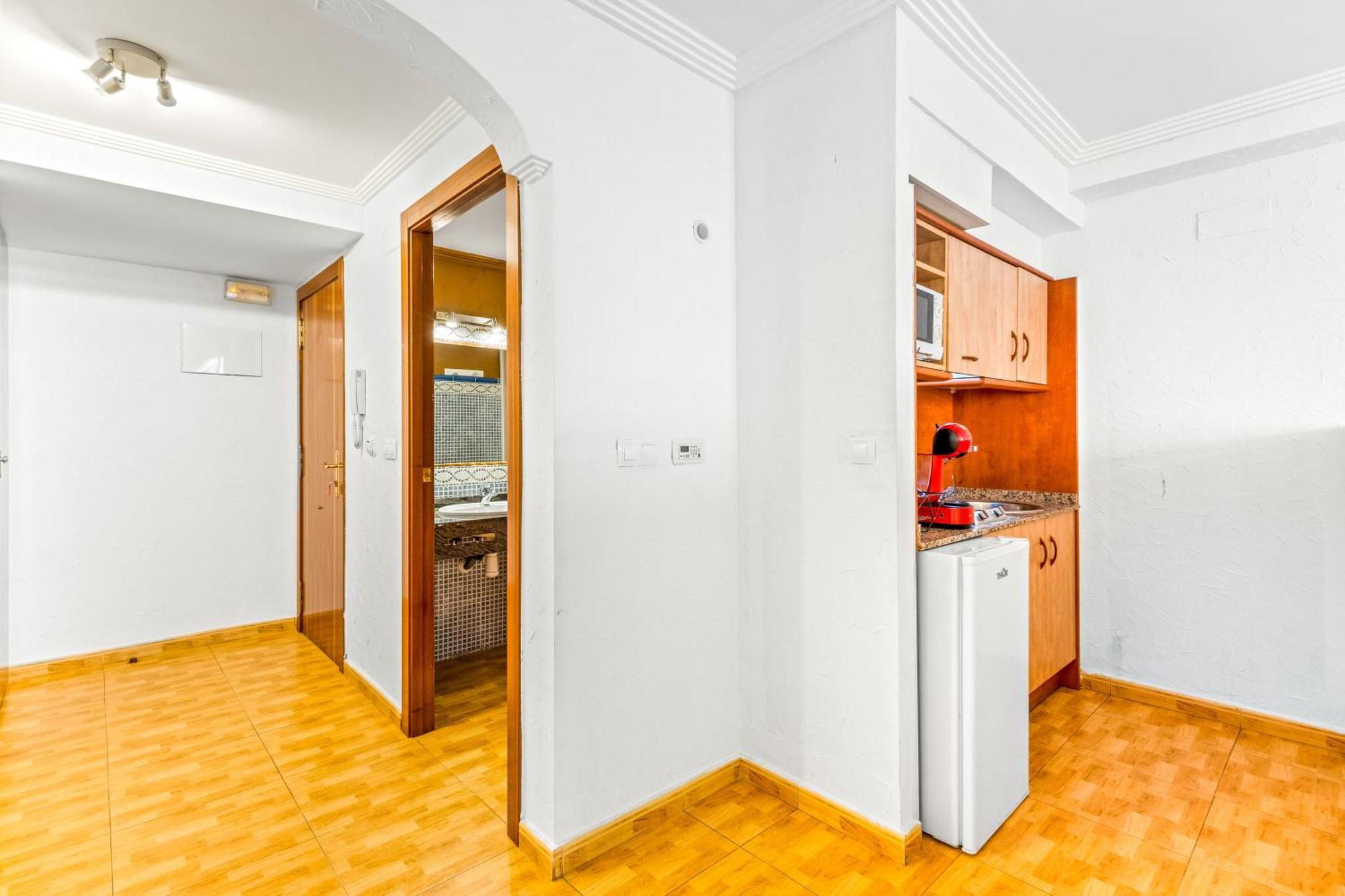 Unique Apartahotel 3-3 Торевьиа Экстерьер фото